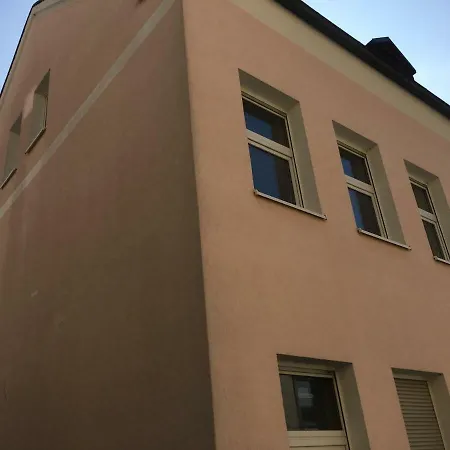 Ferienwohnung Zur Alten Gartnerei רייכנבאך אים פוגטלנד